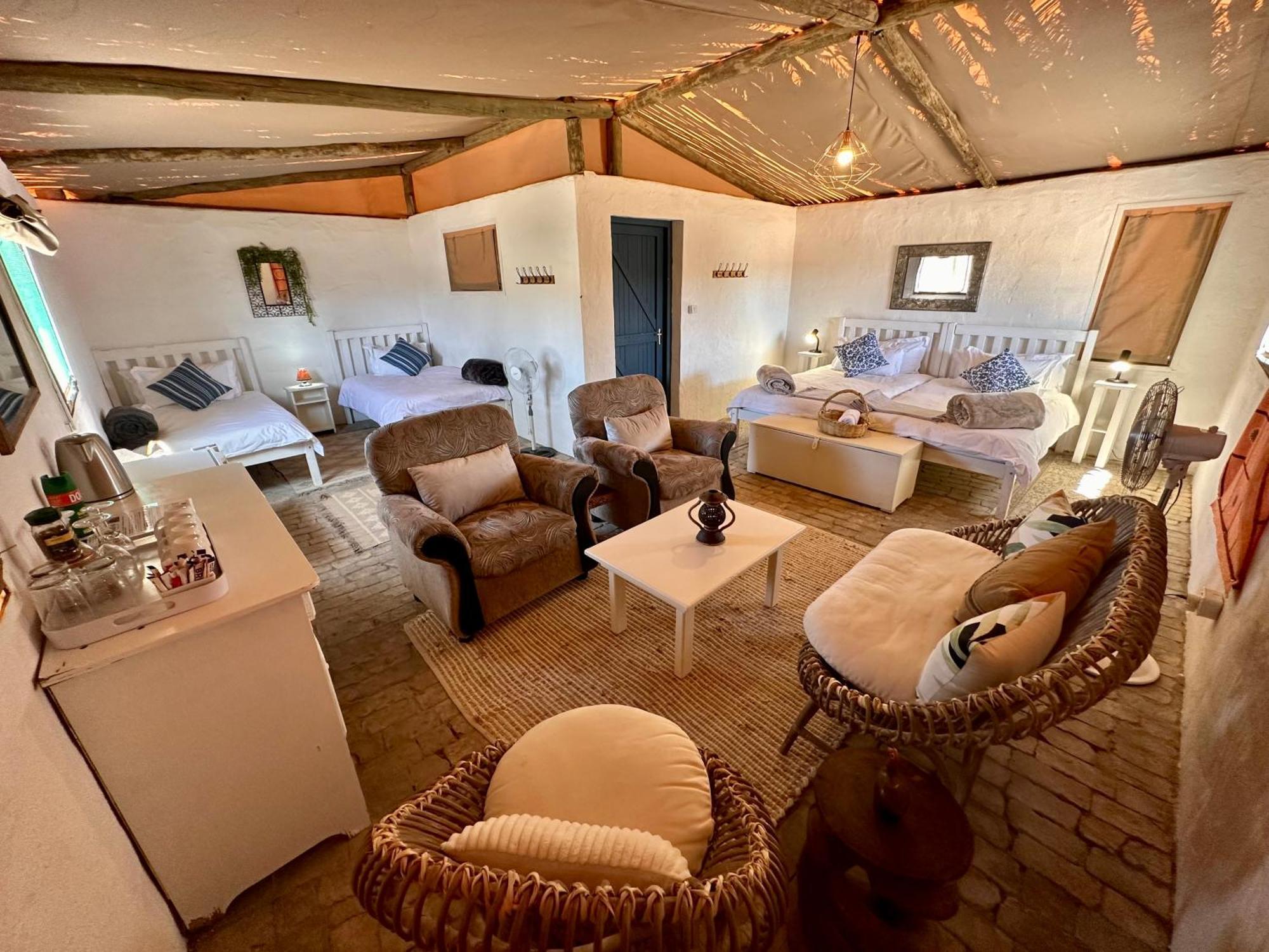 Daureb Isib Campsite And B&B Uis Buitenkant foto